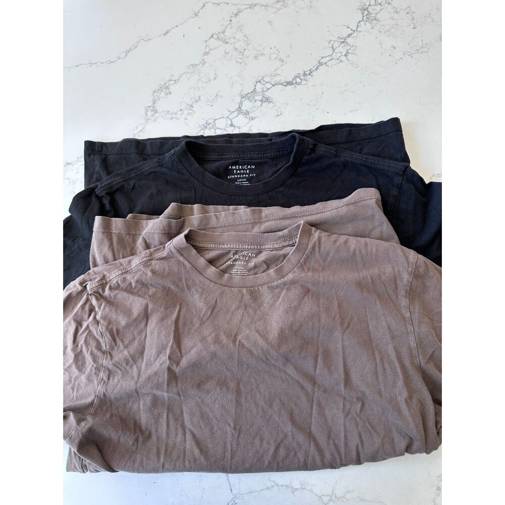 American Eagle Standard Fit Lot of 2 T-Shirts Black Dark Olive Green Size Small